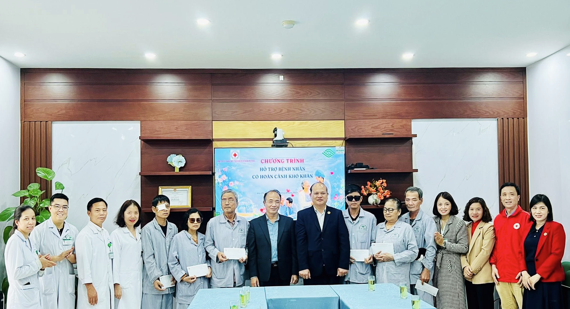 05/3/2026: Bệnh viện Mắt Hải Phòng phối hợp với Hội Chữ Thập Đỏ thành phố Hải Phòng lan tỏa 